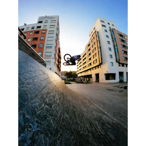 GoPro HERO10 Black Waterproof 5.3K Sports & Helmet Camera FY23 20 GoPro HERO10 Black Waterproof 5.3K Sports & Helmet Camera FY23 - Image 18