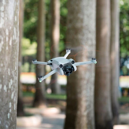 DJI Mini 3 Pro Quadcopter Drone And Remote Control With Built-in Screen (DJI RC) - Grey 13 DJI Mini 3 Pro Quadcopter Drone And Remote Control With Built-in Screen (DJI RC) - Grey - Image 11