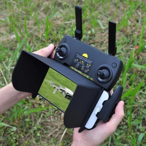TOMAT Mavic Mini SE Sun Hood Sunshade For DJI Mini 3 Pro/Mavic Mini 2/Air 2S /Mavic Air/Mavic 2/Osmo Mobile 4 Controller Accessories 3 TOMAT Mavic Mini SE Sun Hood Sunshade For DJI Mini 3 Pro/Mavic Mini 2/Air 2S /Mavic Air/Mavic 2/Osmo Mobile 4 Controller Accessories