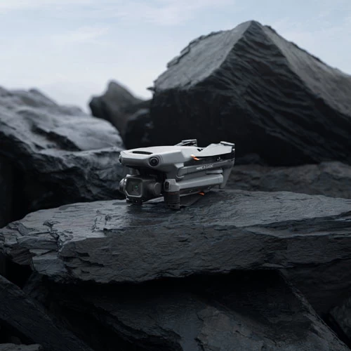 DJI Mavic 3 Classic Quadcopter Drone And Remote Control - Grey 7 DJI Mavic 3 Classic Quadcopter Drone And Remote Control - Grey - Image 5