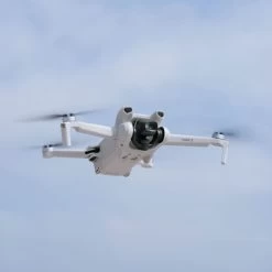 DJI Mini 3 Quadcopter Drone Fly More Combo With Remote Control - Grey 20 DJI Mini 3 Quadcopter Drone Fly More Combo With Remote Control - Grey -Outdoor Camera Shop 16610490 5