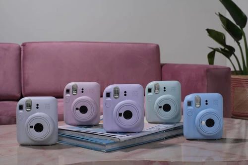 Fujifilm Instax Mini 12 Instant Camera - Mint Green 10 Fujifilm Instax Mini 12 Instant Camera - Mint Green - Image 8