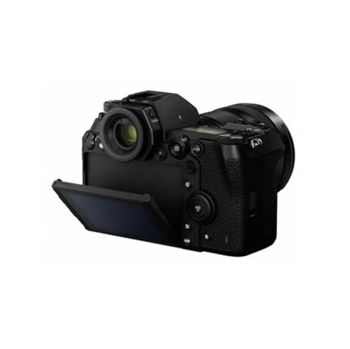 Refurbished (Excellent) - Panasonic Box Damage DC-S1 Camera With 24-105mm Lens 4 Refurbished (Excellent) - Panasonic Box Damage DC-S1 Camera With 24-105mm Lens - Image 2