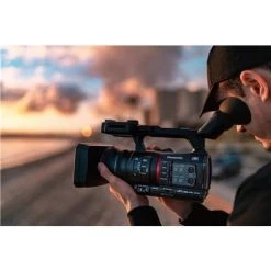 Panasonic AG-CX350 (Memory Card Slot)