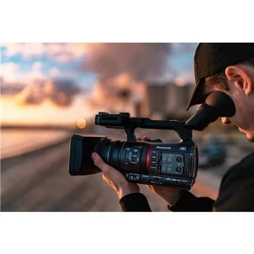 Panasonic AG-CX350 (Memory Card Slot) 3 Panasonic AG-CX350 (Memory Card Slot)